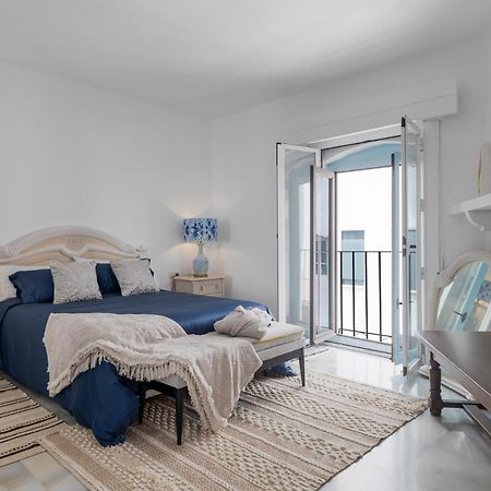 Luxurious Frontline Penthouse In Puerto Banus Apartment Marbella Exterior photo
